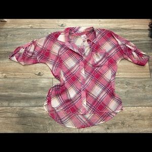 Light Flannel Pattern Top